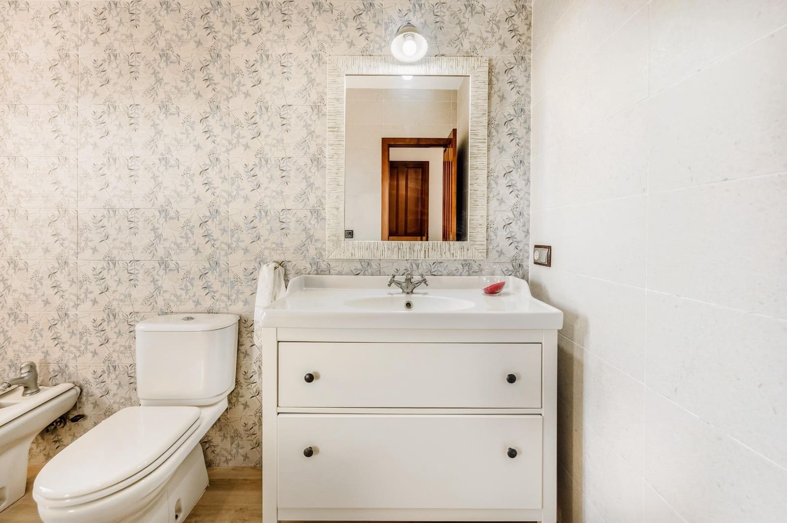 5 bedroom Villa for sale in Chiclana de la Frontera with pool garage - € 630,000 (Ref: 9337869)