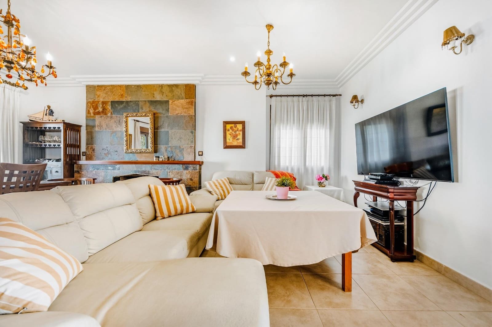 5 sypialnia Willa na sprzedaż w Chiclana de la Frontera z basenem garażem - 630 000 € (Ref: 9337869)