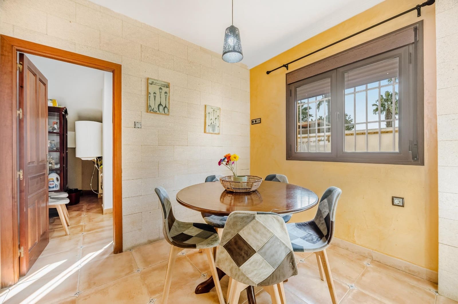 5 sypialnia Willa na sprzedaż w Chiclana de la Frontera z basenem garażem - 630 000 € (Ref: 9337869)