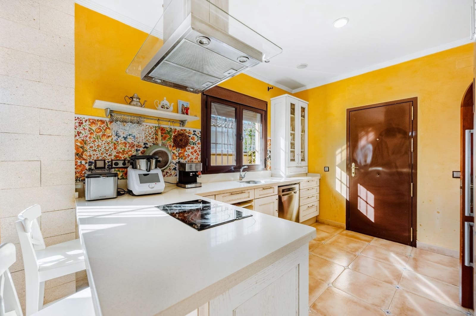 5 sypialnia Willa na sprzedaż w Chiclana de la Frontera z basenem garażem - 630 000 € (Ref: 9337869)