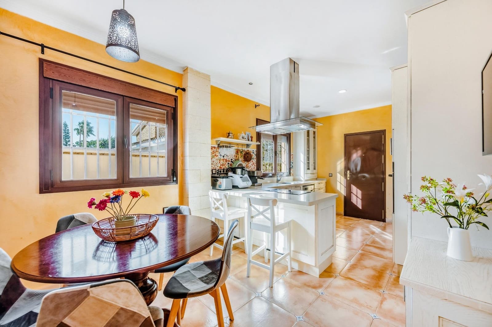 5 sypialnia Willa na sprzedaż w Chiclana de la Frontera z basenem garażem - 630 000 € (Ref: 9337869)