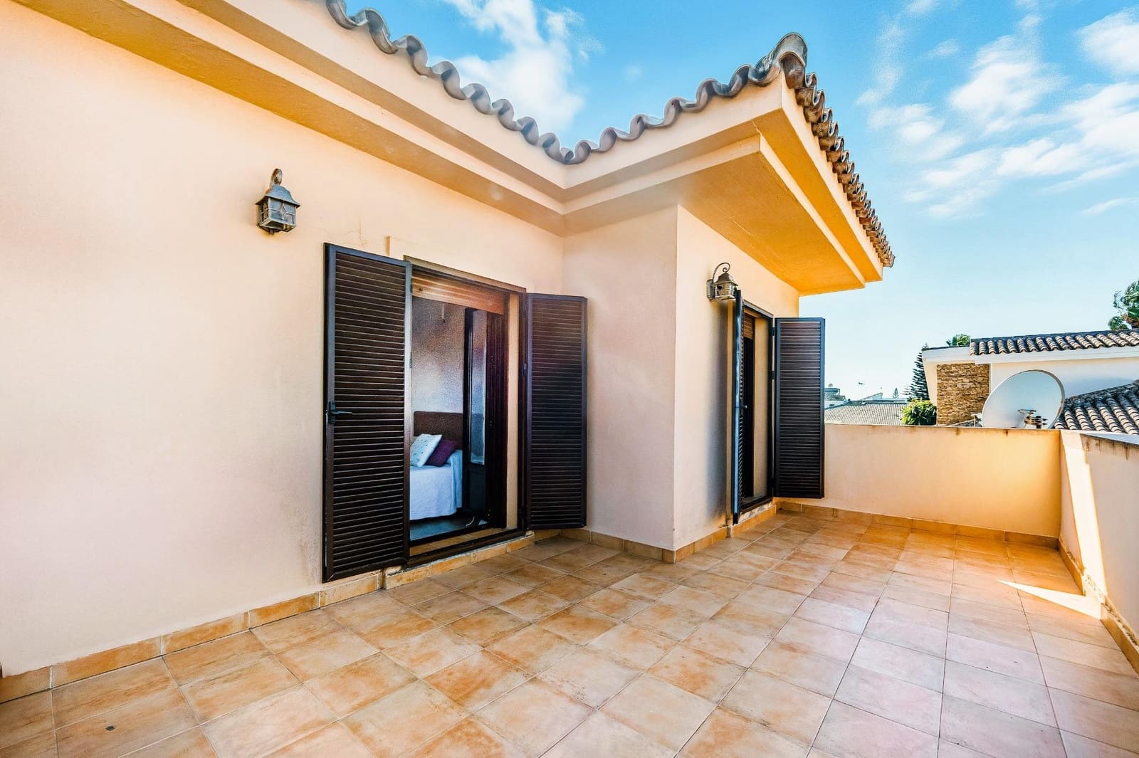 5 sypialnia Willa na sprzedaż w Chiclana de la Frontera z basenem garażem - 630 000 € (Ref: 9337869)