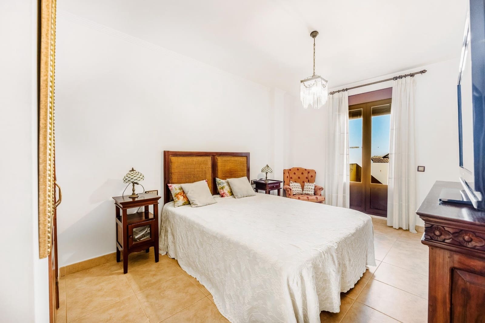 5 sypialnia Willa na sprzedaż w Chiclana de la Frontera z basenem garażem - 630 000 € (Ref: 9337869)