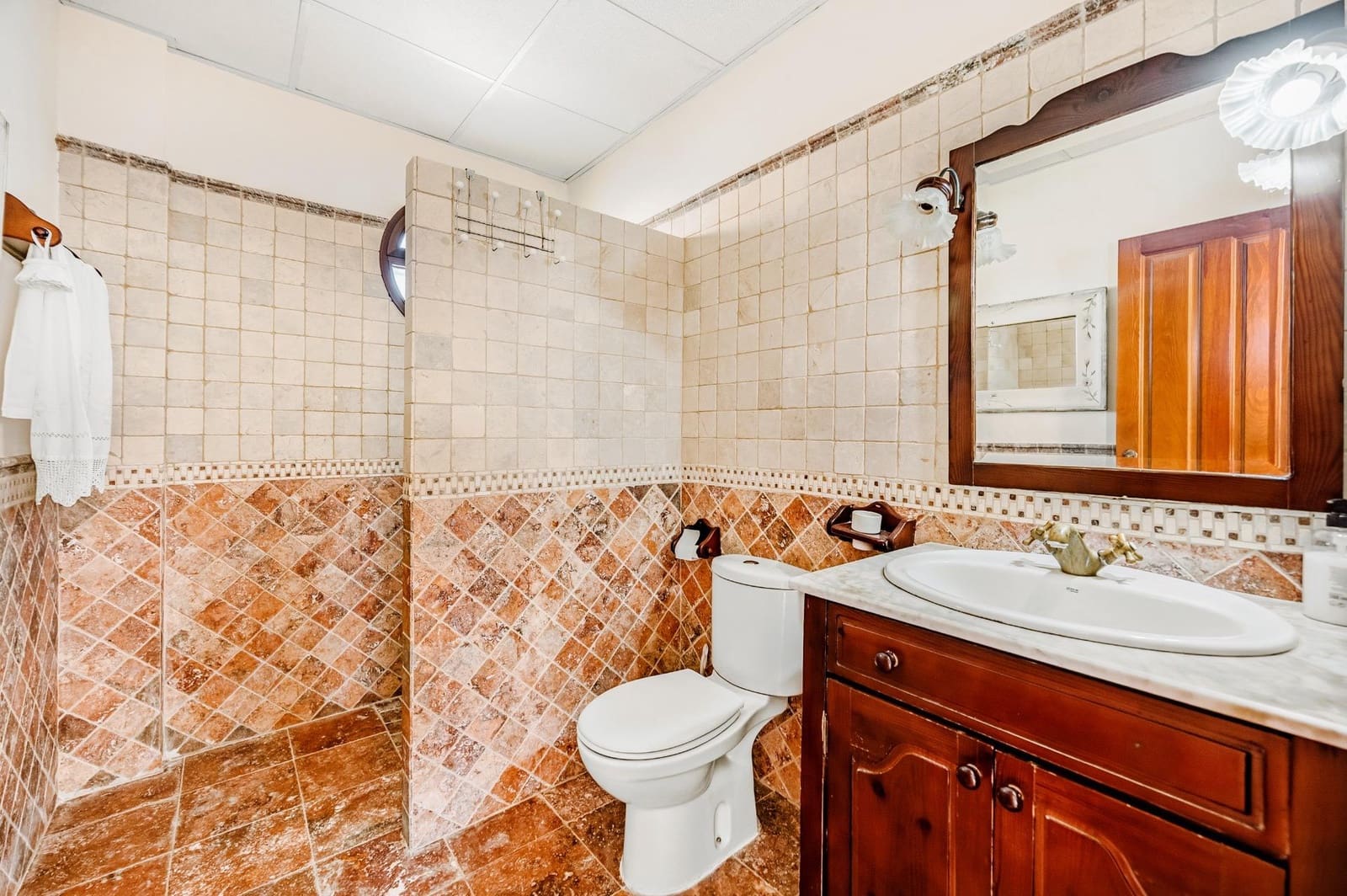5 sypialnia Willa na sprzedaż w Chiclana de la Frontera z basenem garażem - 630 000 € (Ref: 9337869)