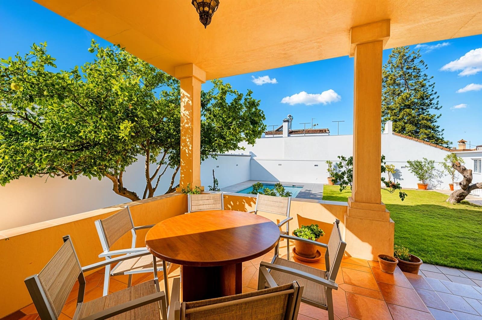 5 soveværelse Villa til salg i Chiclana de la Frontera med swimmingpool garage - € 630.000 (Ref: 9337869)