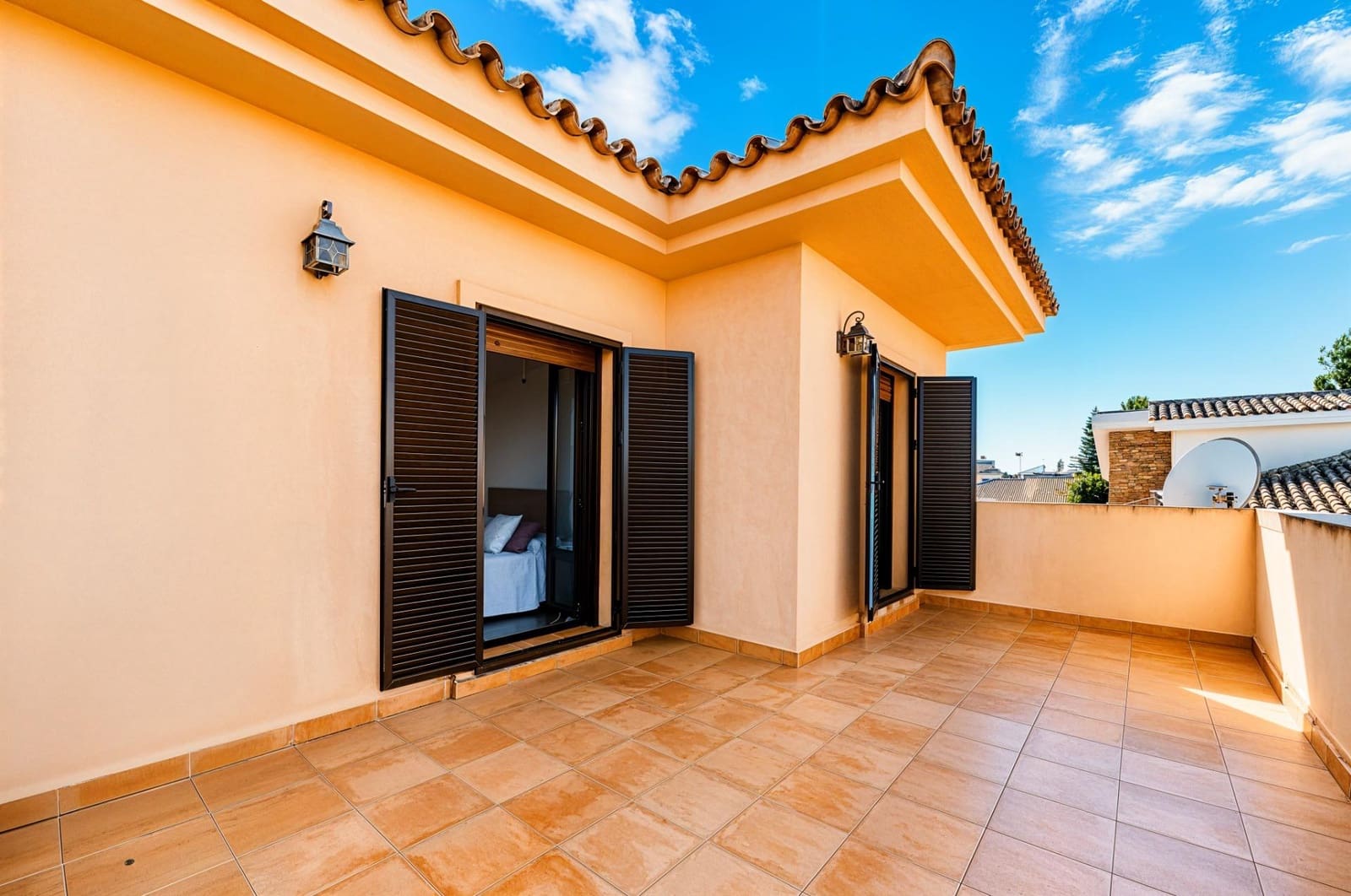 5 soveværelse Villa til salg i Chiclana de la Frontera med swimmingpool garage - € 630.000 (Ref: 9337869)
