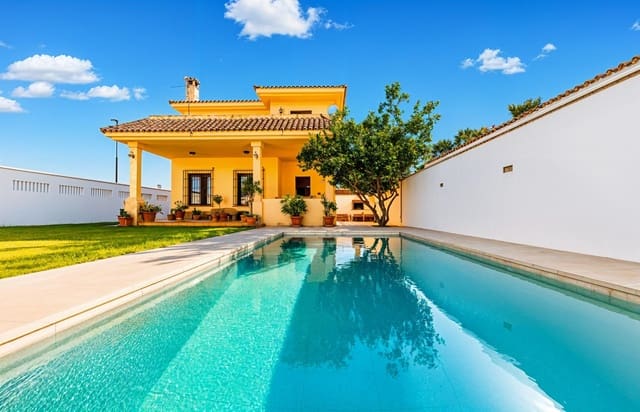5 bedroom Villa for sale in Chiclana de la Frontera with pool garage - € 630,000 (Ref: 9337869)