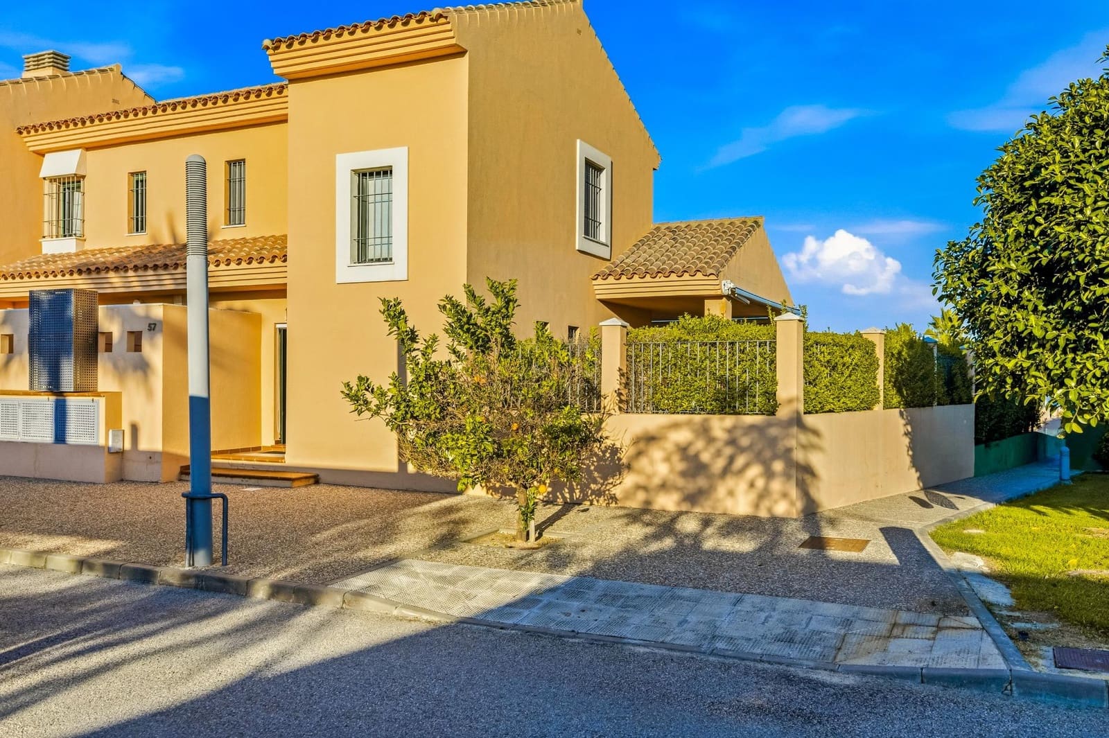 3 camera da letto Villetta a Schiera in vendita in Novo Sancti Petri con piscina - 669.900 € (Rif: 9419615)