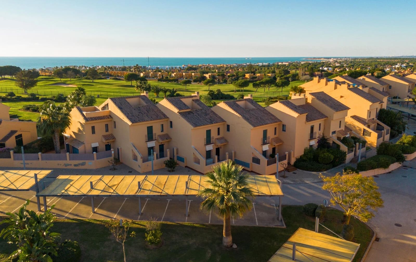 3 camera da letto Villetta a Schiera in vendita in Novo Sancti Petri con piscina - 669.900 € (Rif: 9419615)