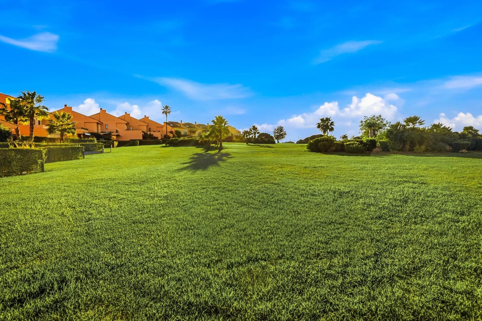 3 camera da letto Villetta a Schiera in vendita in Novo Sancti Petri con piscina - 669.900 € (Rif: 9419615)