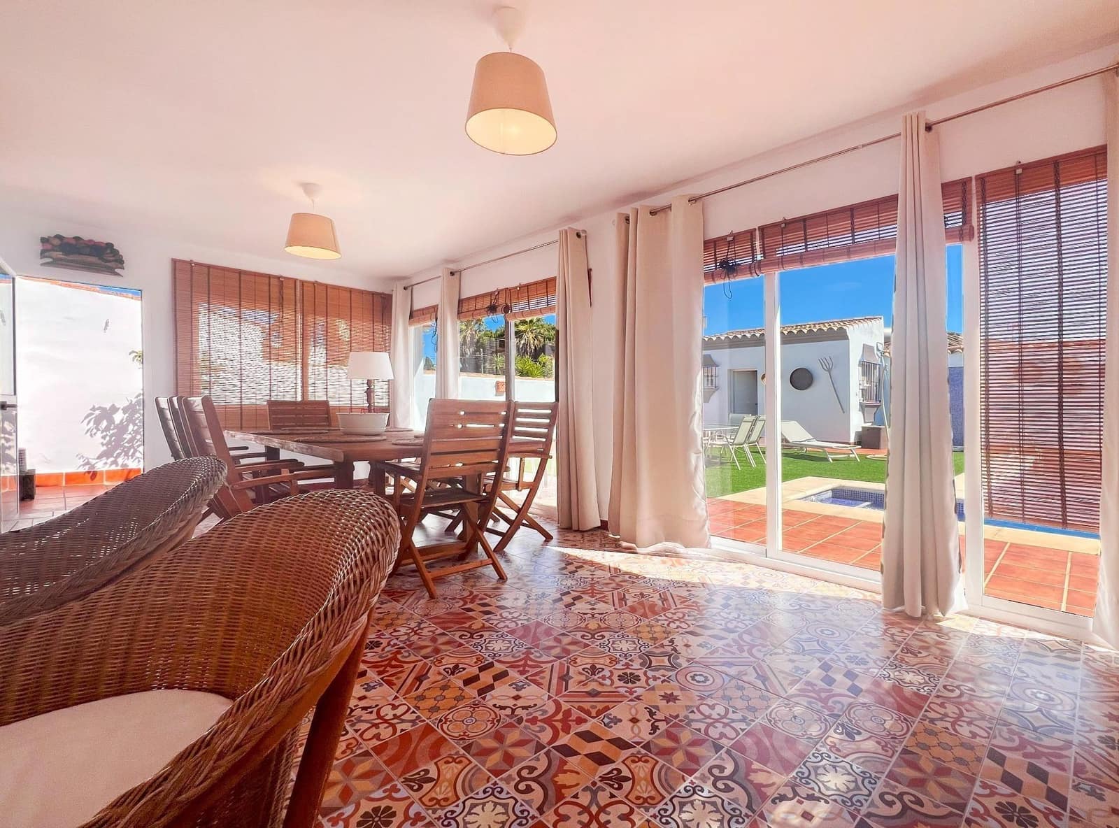 4 sovrum Villa till salu i Chiclana de la Frontera med pool garage - 434 990 € (Ref: 9509231)