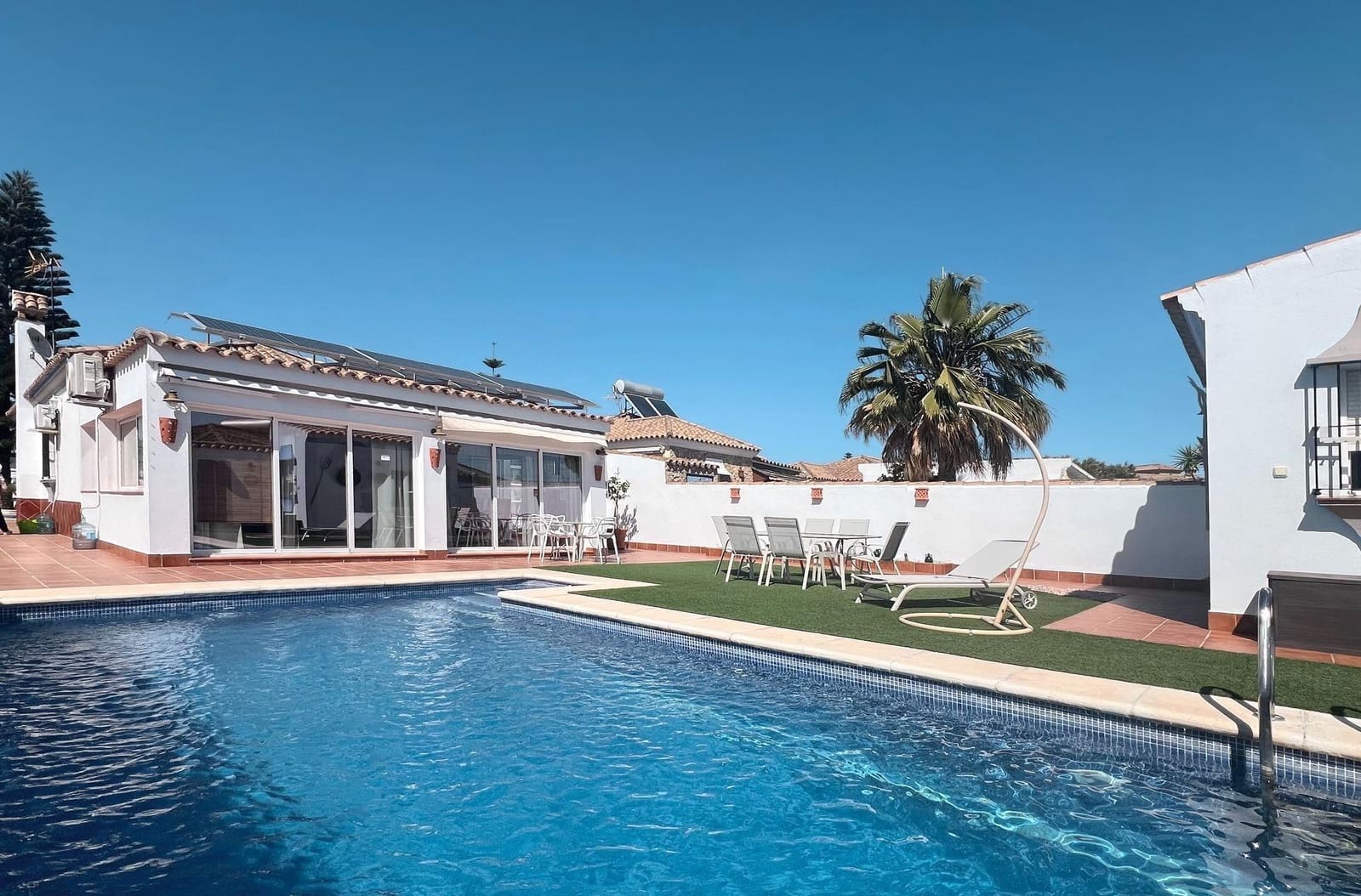 4 sovrum Villa till salu i Chiclana de la Frontera med pool garage - 434 990 € (Ref: 9509231)
