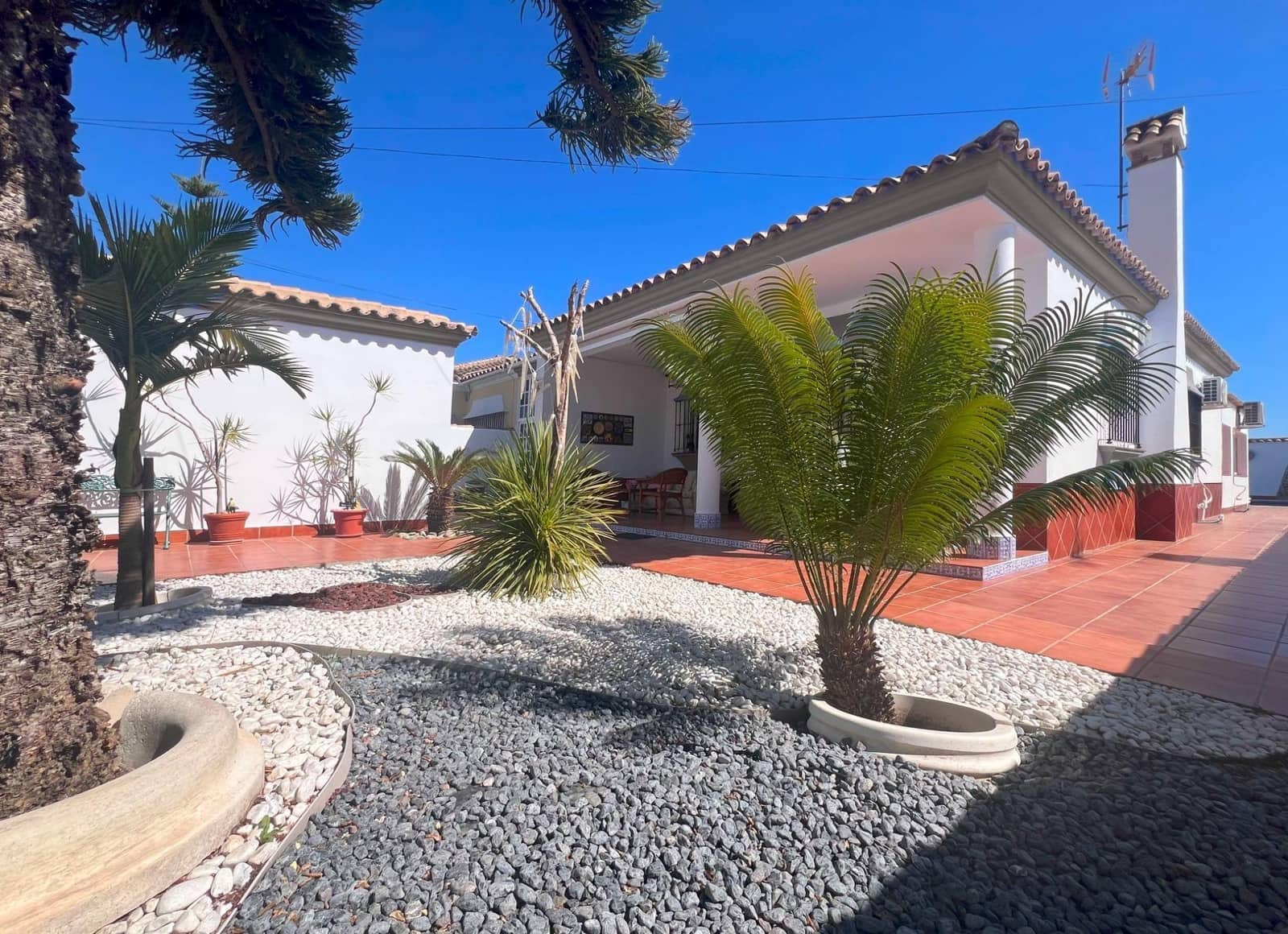4 sovrum Villa till salu i Chiclana de la Frontera med pool garage - 434 990 € (Ref: 9509231)