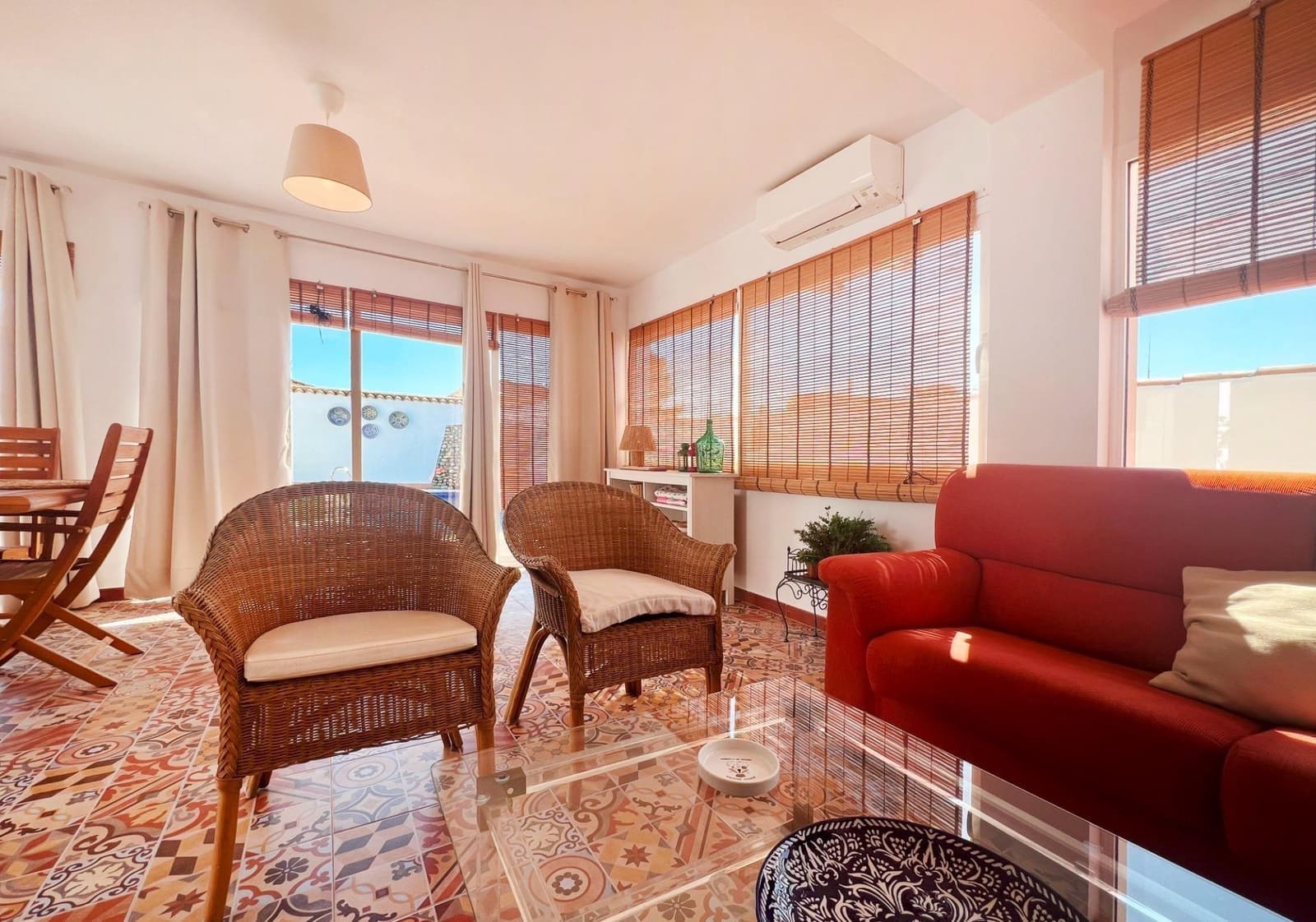 4 bedroom Villa for sale in Chiclana de la Frontera with pool garage - € 424,990 (Ref: 9509231)