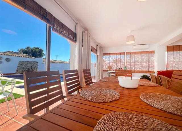 4 camera da letto Villa in vendita in Chiclana de la Frontera con piscina garage - 424.990 € (Rif: 9509231)