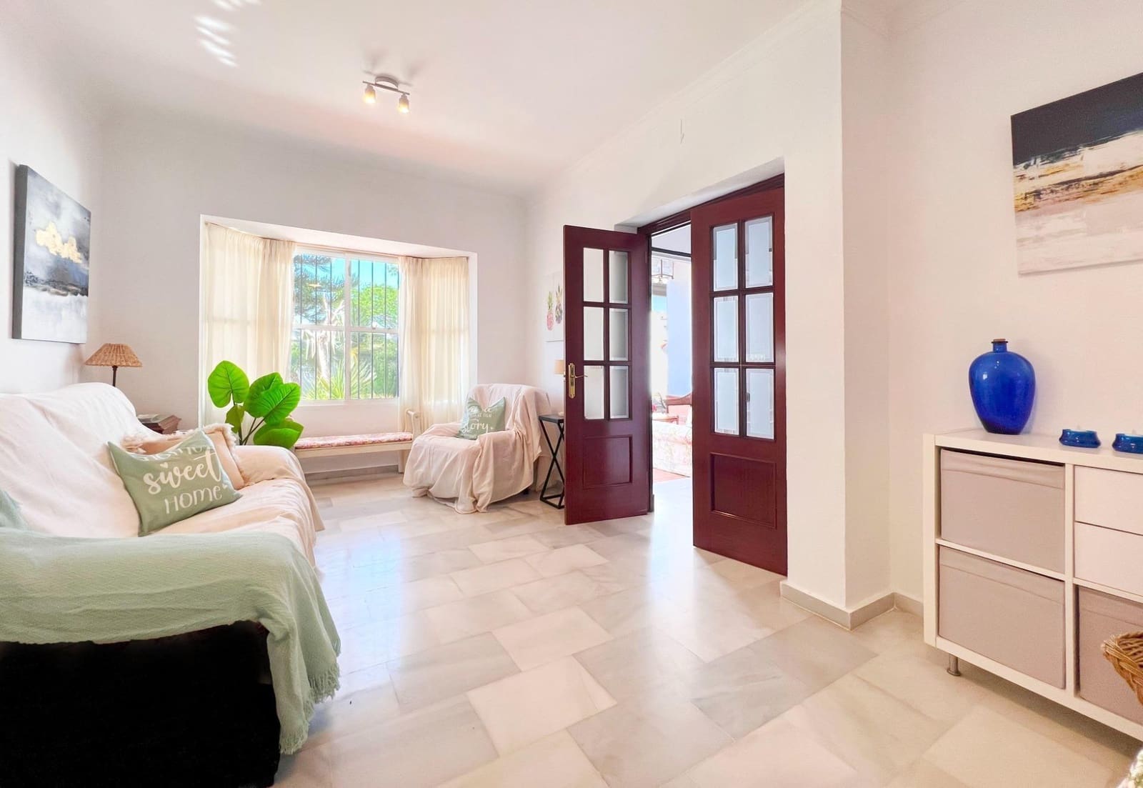 4 bedroom Villa for sale in Chiclana de la Frontera with pool garage - € 424,990 (Ref: 9509231)