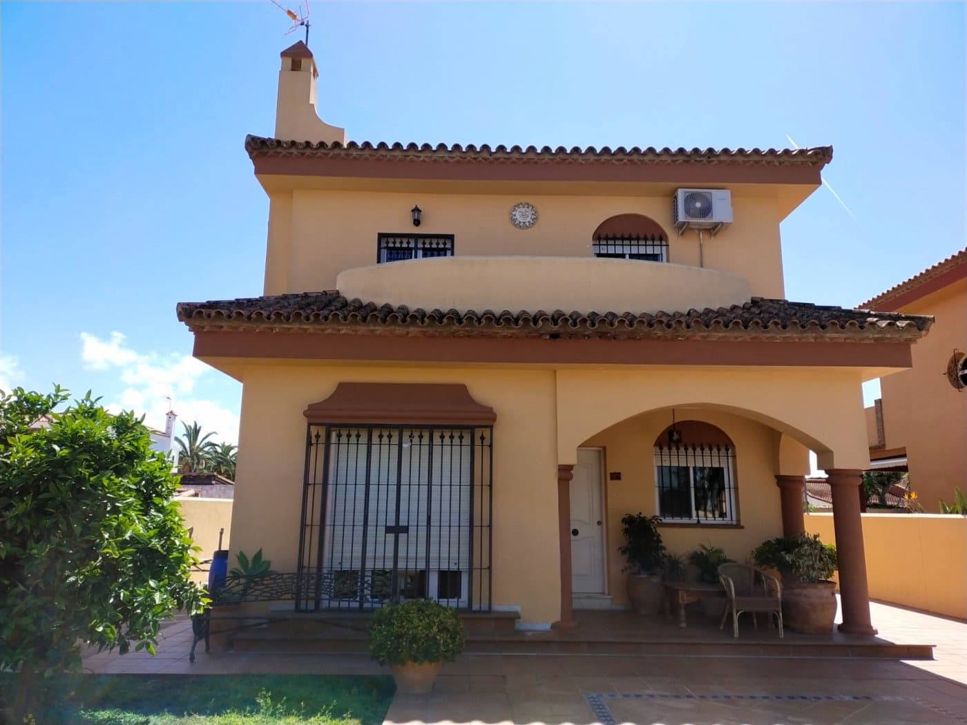 4 sypialnia Willa na sprzedaż w Chiclana de la Frontera z basenem - 400 000 € (Ref: 9527881)