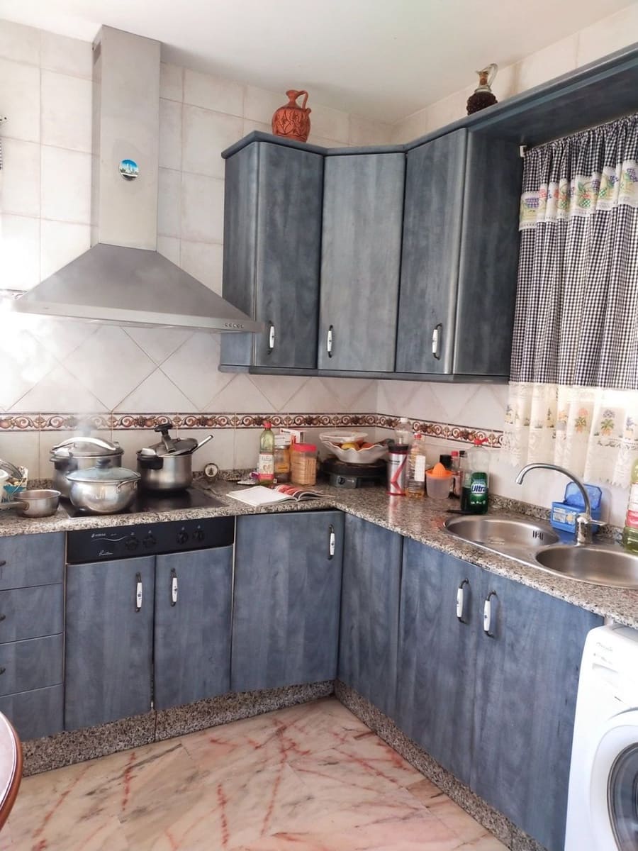 4 sypialnia Willa na sprzedaż w Chiclana de la Frontera z basenem - 400 000 € (Ref: 9527881)