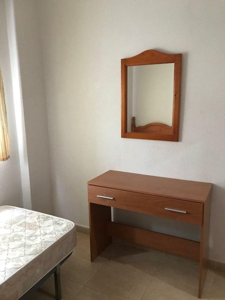 2 slaapkamer Flat te koop in Chiclana de la Frontera - € 135.000 (Ref: 9527882)