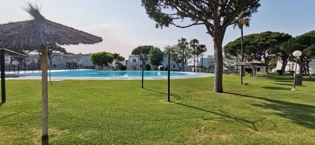 2 slaapkamer Appartement te koop in La Barrosa, Chiclana de la Frontera met zwembad - € 310.000 (Ref: 9527883)