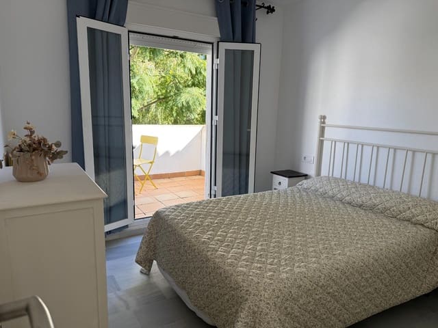 2 makuuhuone Huoneisto myytävänä paikassa La Barrosa, Chiclana de la Frontera mukana uima-altaan - 310 000 € (Ref: 9527883)