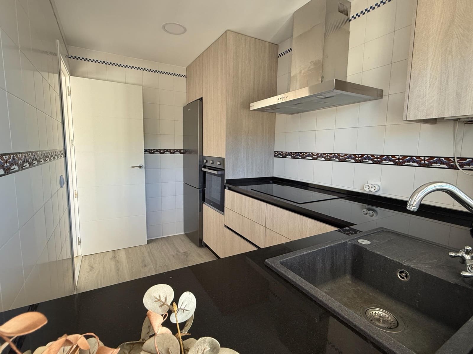 2 bedroom Apartment for sale in La Barrosa with pool - € 310,000 (Ref: 9527883)