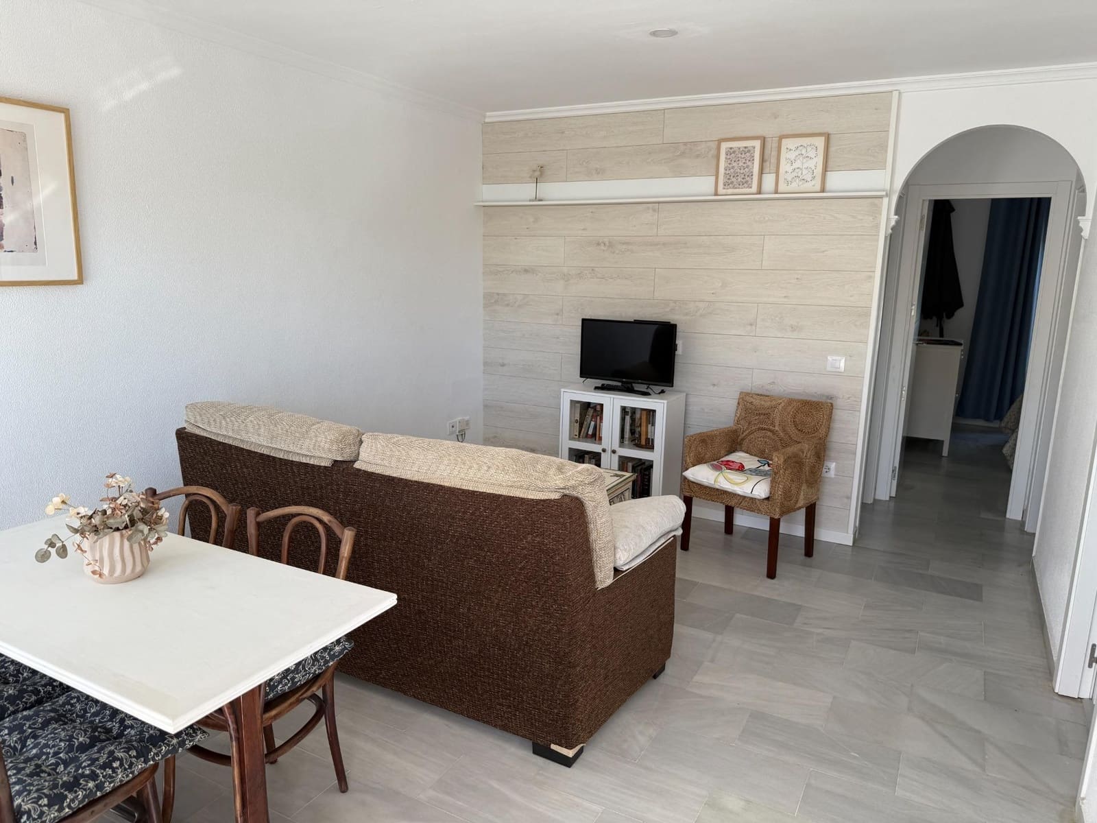 2 bedroom Apartment for sale in La Barrosa with pool - € 310,000 (Ref: 9527883)
