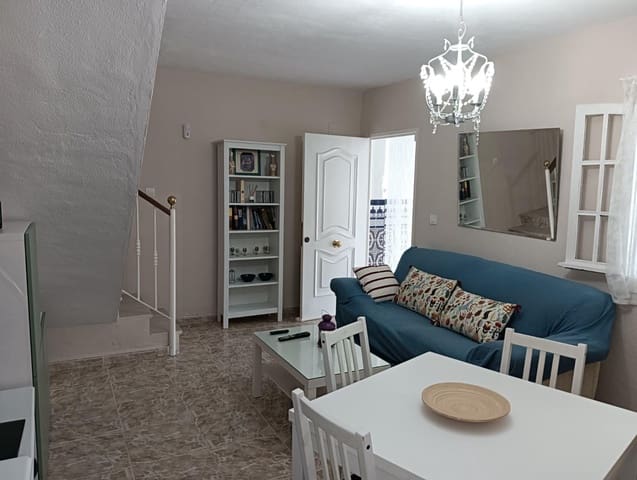 2 makuuhuone Rivitalo myytävänä paikassa Chiclana de la Frontera mukana uima-altaan - 209 900 € (Ref: 9535836)