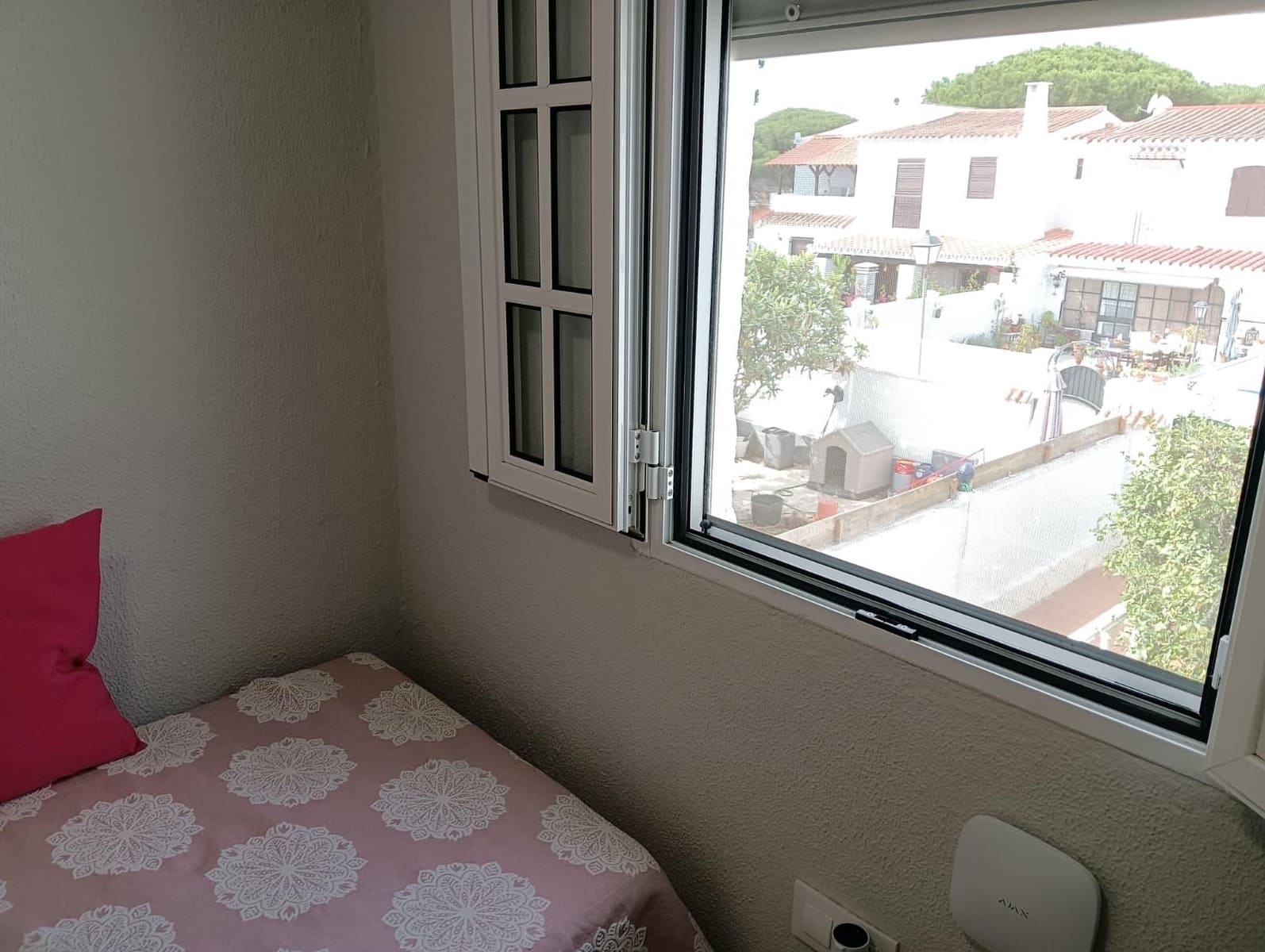 2 makuuhuone Rivitalo myytävänä paikassa Chiclana de la Frontera mukana uima-altaan - 209 900 € (Ref: 9535836)