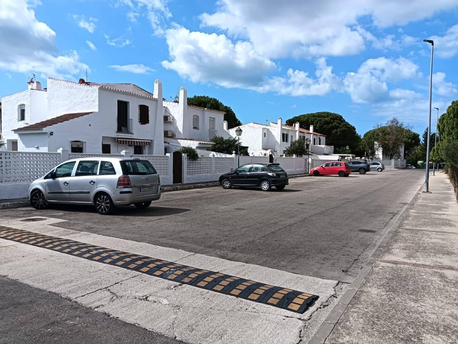 2 makuuhuone Rivitalo myytävänä paikassa Chiclana de la Frontera mukana uima-altaan - 209 900 € (Ref: 9535836)