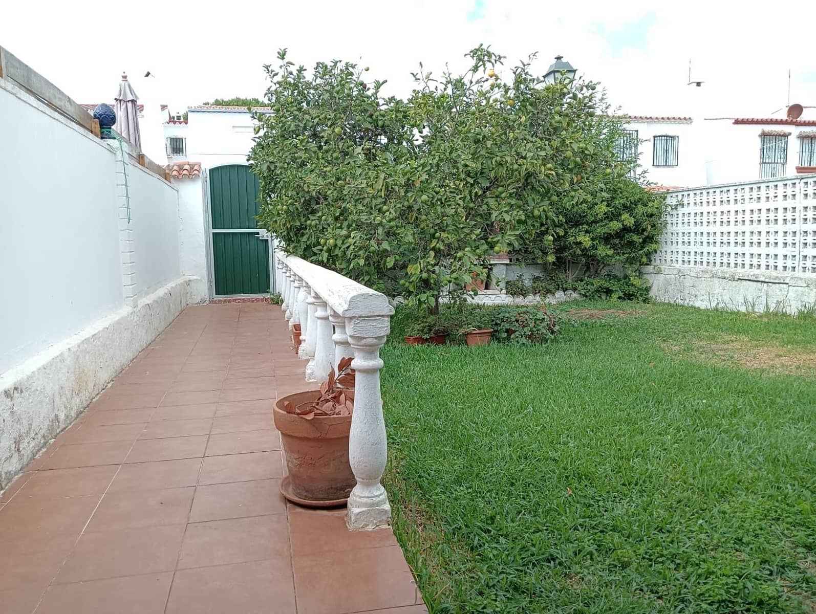 2 makuuhuone Rivitalo myytävänä paikassa Chiclana de la Frontera mukana uima-altaan - 209 900 € (Ref: 9535836)