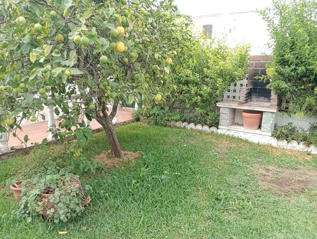 2 makuuhuone Rivitalo myytävänä paikassa Chiclana de la Frontera mukana uima-altaan - 209 900 € (Ref: 9535836)