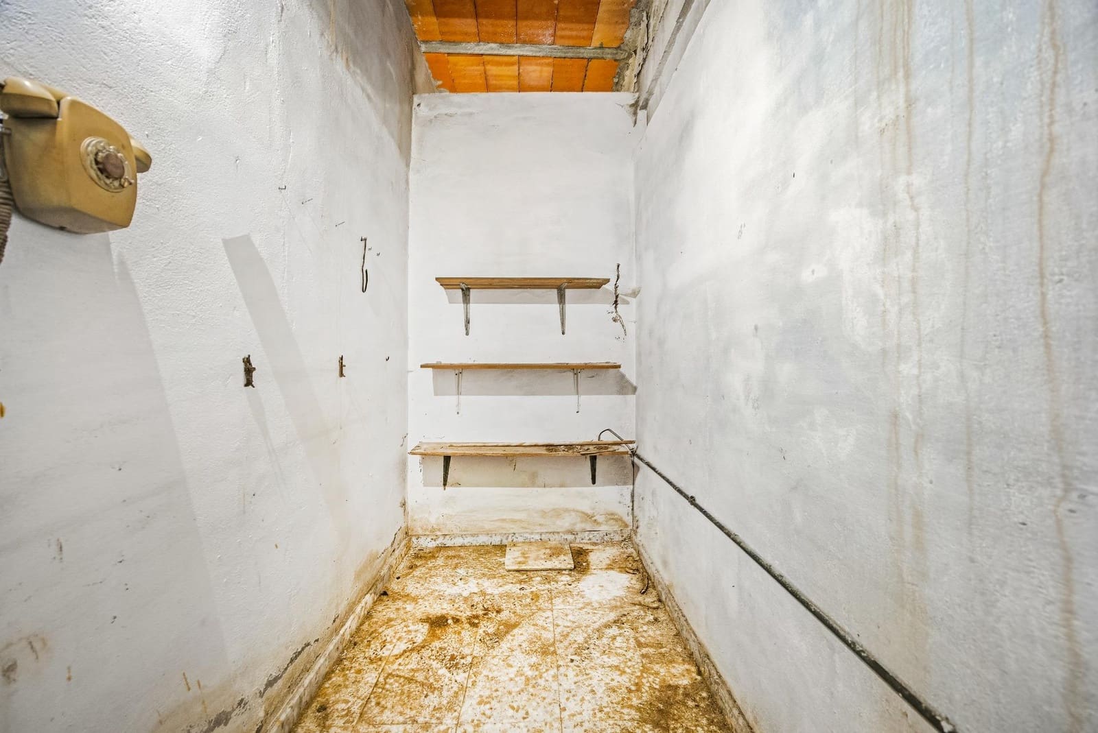 Commerciale in vendita in Chiclana de la Frontera con garage - 310.000 € (Rif: 9537343)