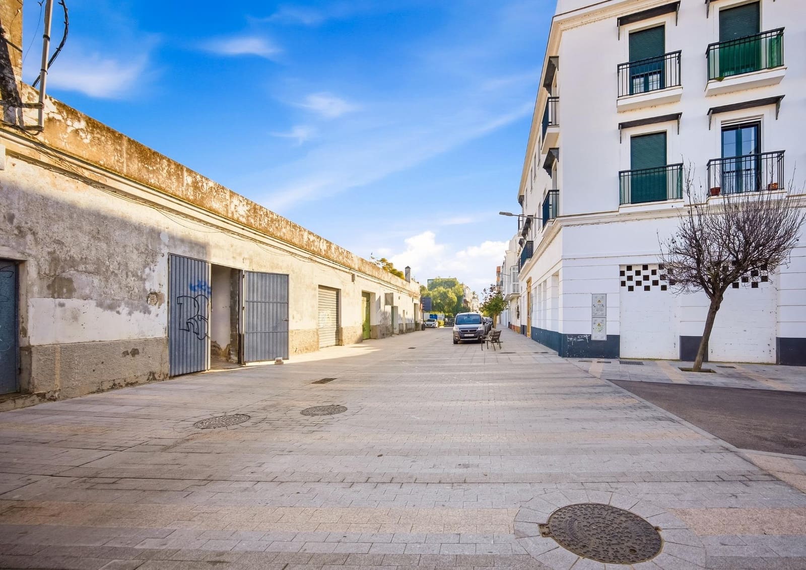 Commerciale in vendita in Chiclana de la Frontera con garage - 310.000 € (Rif: 9537343)
