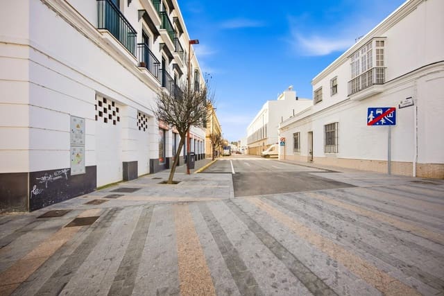 Commerciale in vendita in Chiclana de la Frontera con garage - 310.000 € (Rif: 9537343)