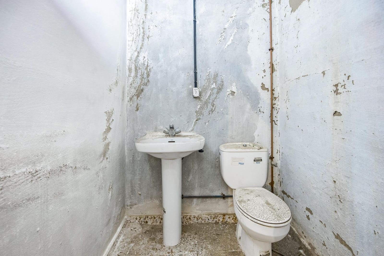 Kommersiell til salgs i Chiclana de la Frontera med garasje - € 310 000 (Ref: 9537343)