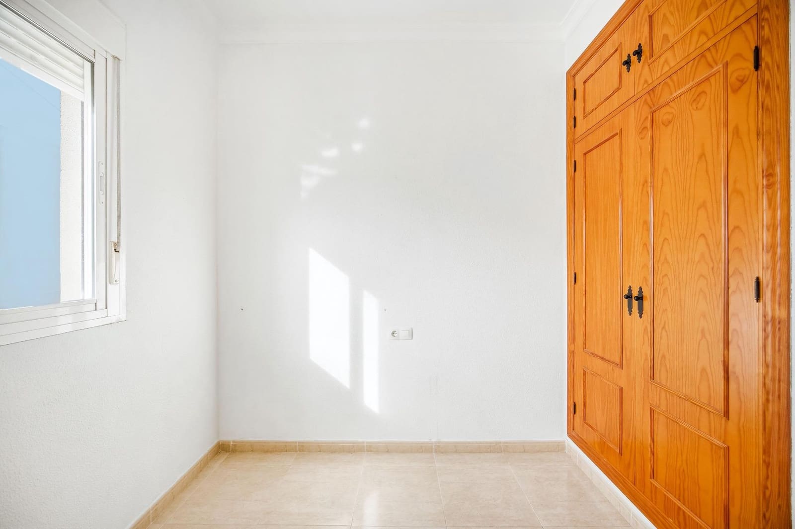 Piso de 2 habitaciones en Chiclana de la Frontera en venta - 144.990 € (Ref: 9608265)