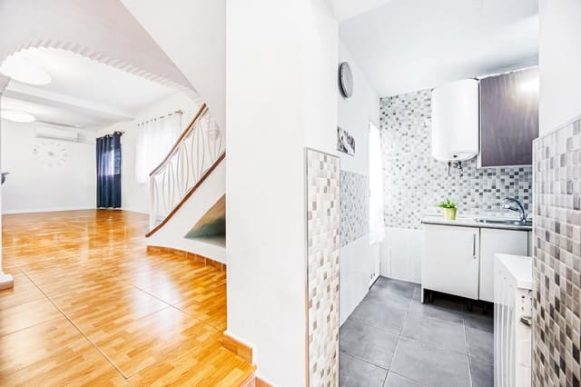 3 soveværelse Villa til salg i Chiclana de la Frontera - € 199.990 (Ref: 9619521)