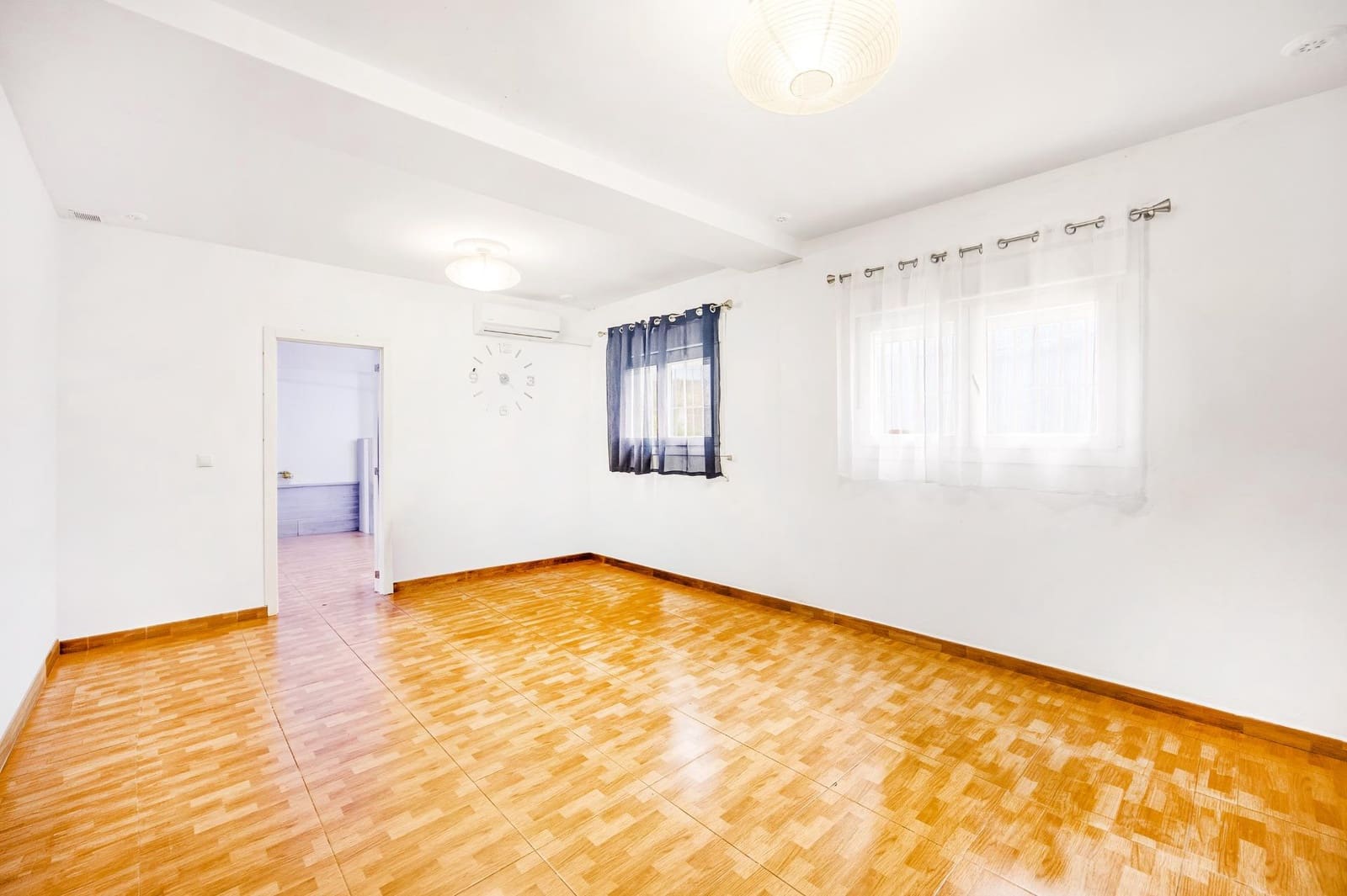 3 sypialnia Willa na sprzedaż w Chiclana de la Frontera - 199 990 € (Ref: 9619521)