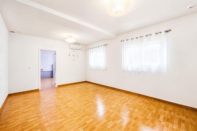 4 camera da letto Villa in vendita in Chiclana de la Frontera - 179.990 € (Rif: 9619521)