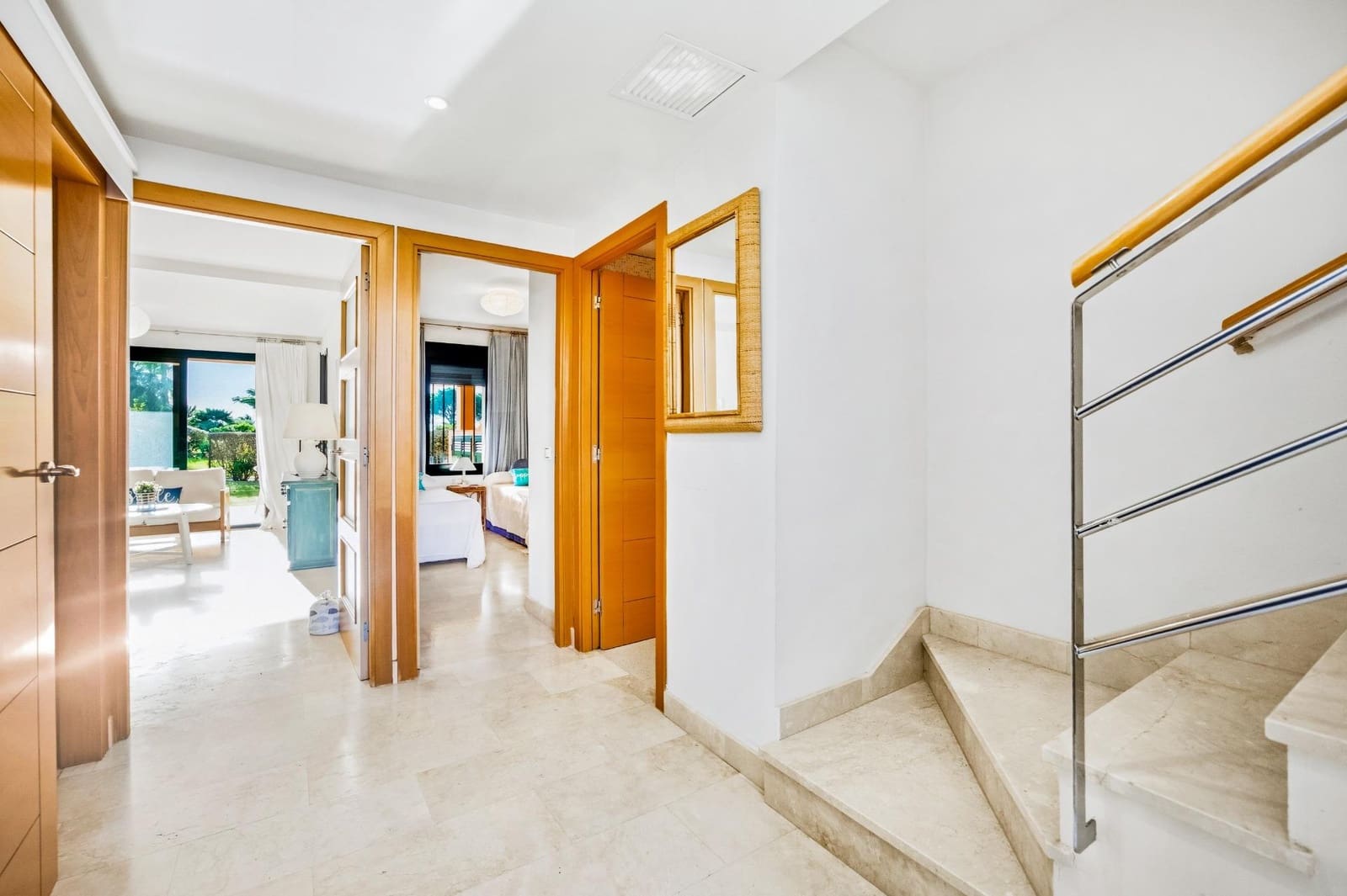 3 chambre Villa/Maison Mitoyenne à vendre à Novo Sancti Petri avec piscine - 659 900 € (Ref: 9625928)