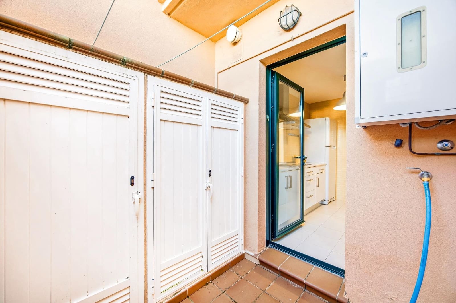 3 chambre Villa/Maison Mitoyenne à vendre à Novo Sancti Petri avec piscine - 659 900 € (Ref: 9625928)