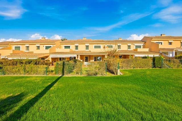 3 soverom Rekkehus til salgs i Novo Sancti Petri, Chiclana de la Frontera med svømmebasseng - € 659 900 (Ref: 9625928)