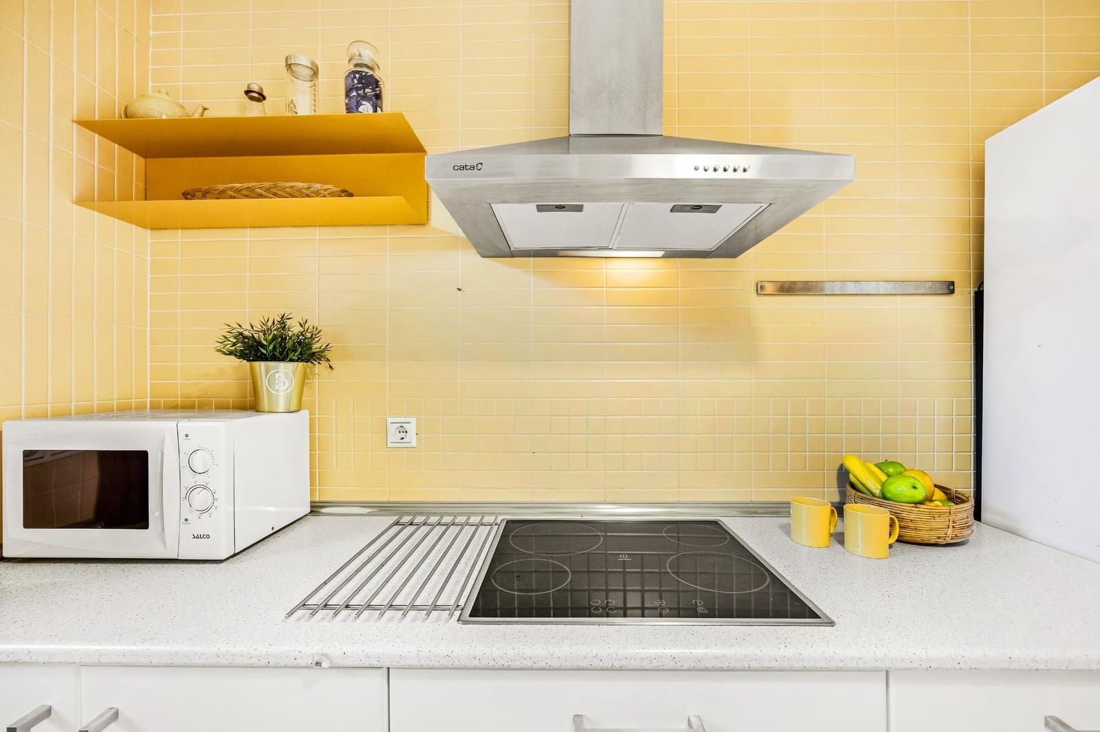 3 chambre Villa/Maison Mitoyenne à vendre à Novo Sancti Petri avec piscine - 659 900 € (Ref: 9625928)