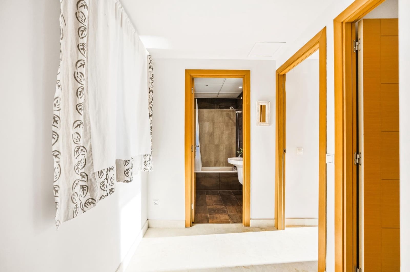 3 chambre Villa/Maison Mitoyenne à vendre à Novo Sancti Petri avec piscine - 659 900 € (Ref: 9625928)