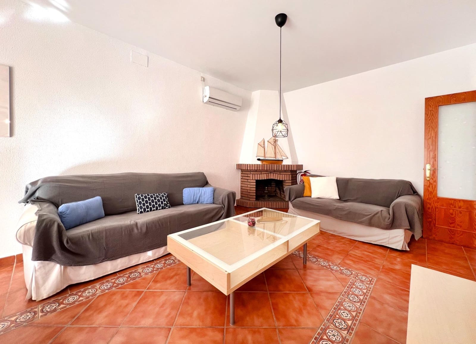 3 bedroom Villa for sale in Novo Sancti Petri with pool - € 335,000 (Ref: 9659641)