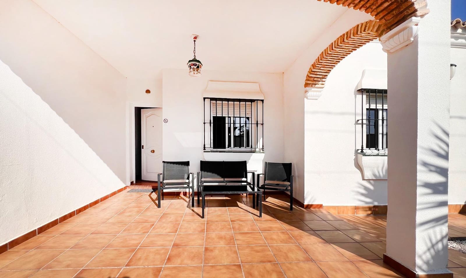 3 bedroom Villa for sale in Novo Sancti Petri with pool - € 335,000 (Ref: 9659641)