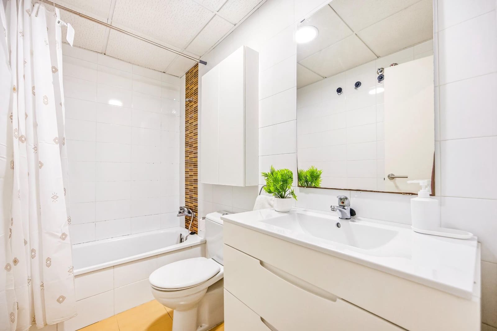 2 soveværelse Lejlighed til salg i Chiclana de la Frontera med swimmingpool garage - € 174.990 (Ref: 9698964)