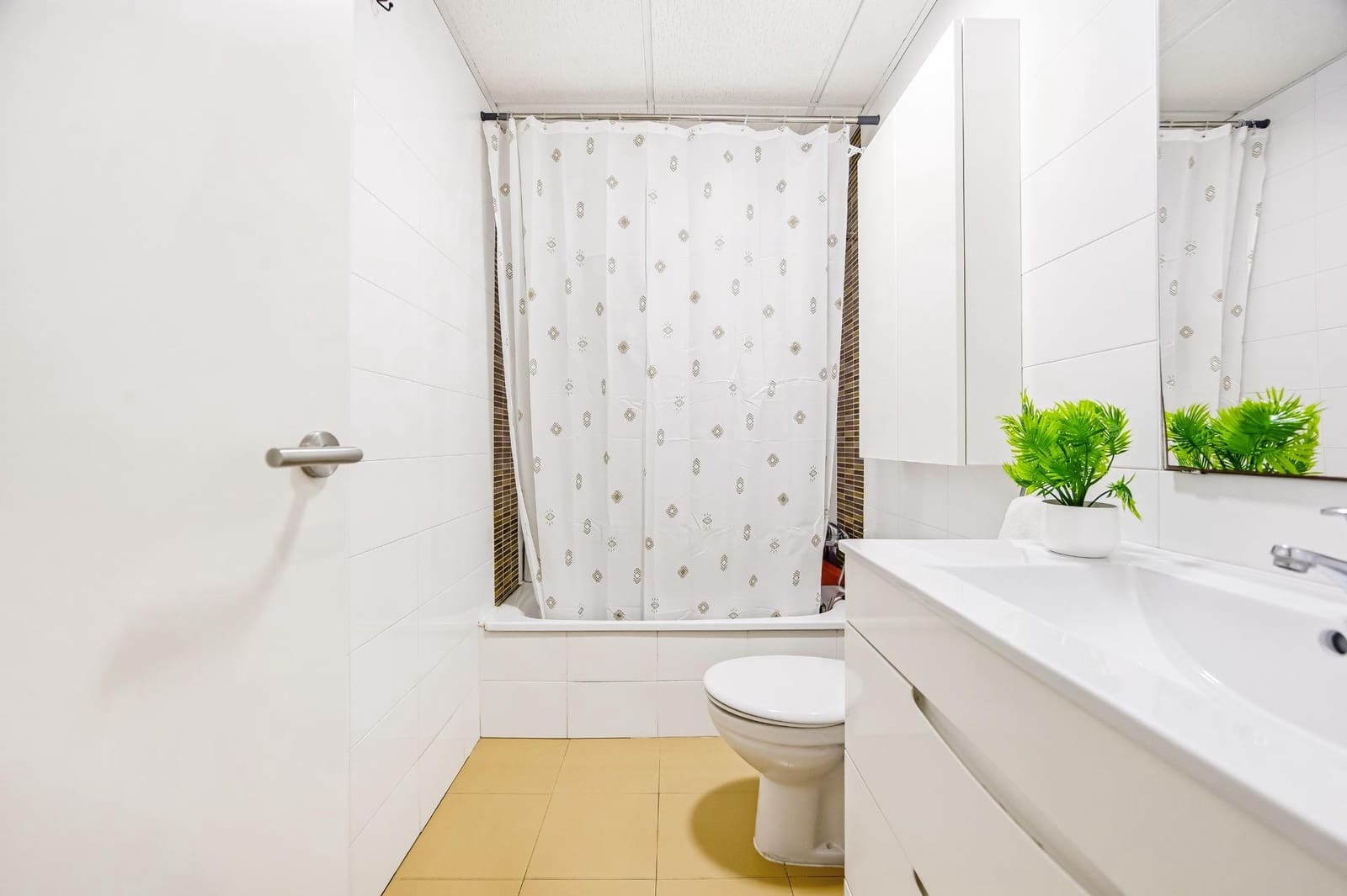 2 soveværelse Lejlighed til salg i Chiclana de la Frontera med swimmingpool garage - € 174.990 (Ref: 9698964)