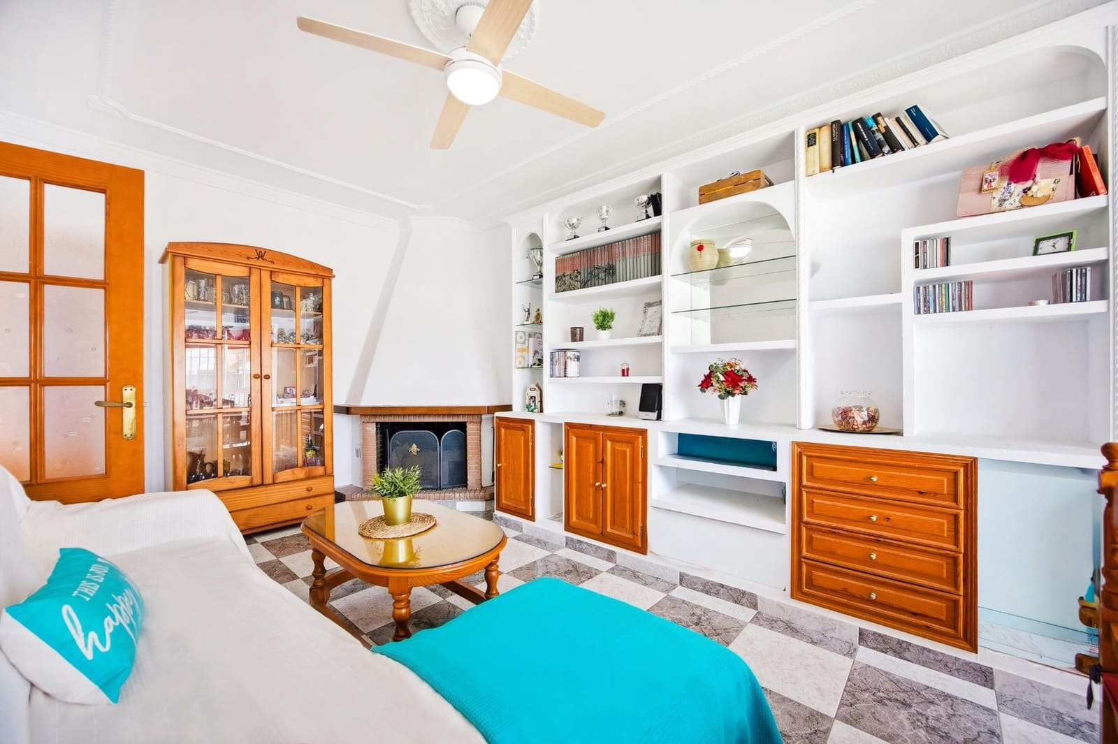 3 bedroom Villa for sale in Chiclana de la Frontera with pool - € 419,990 (Ref: 9698965)